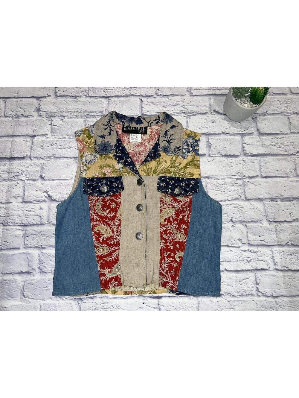 Vintage vest  Signature by Jerell Size Small - Picture 4 of 8